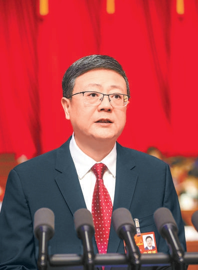 陳吉寧同誌作政府工作報告