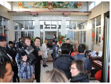 深入開展政策解讀。 深入開展政策解讀。