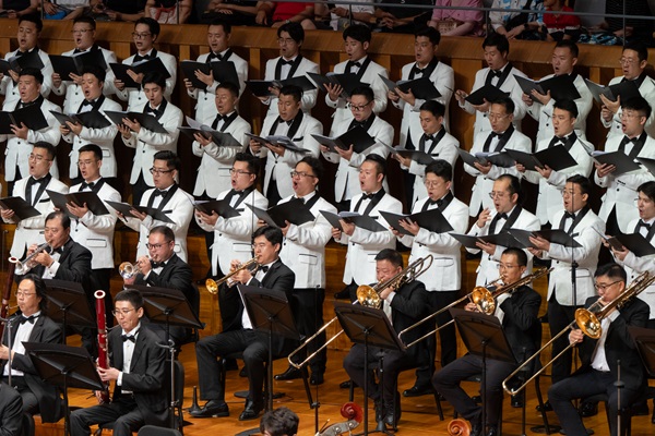 錚錚鐵骨鑄軍魂 2024八月合唱節在嘹亮軍歌中壯麗開幕