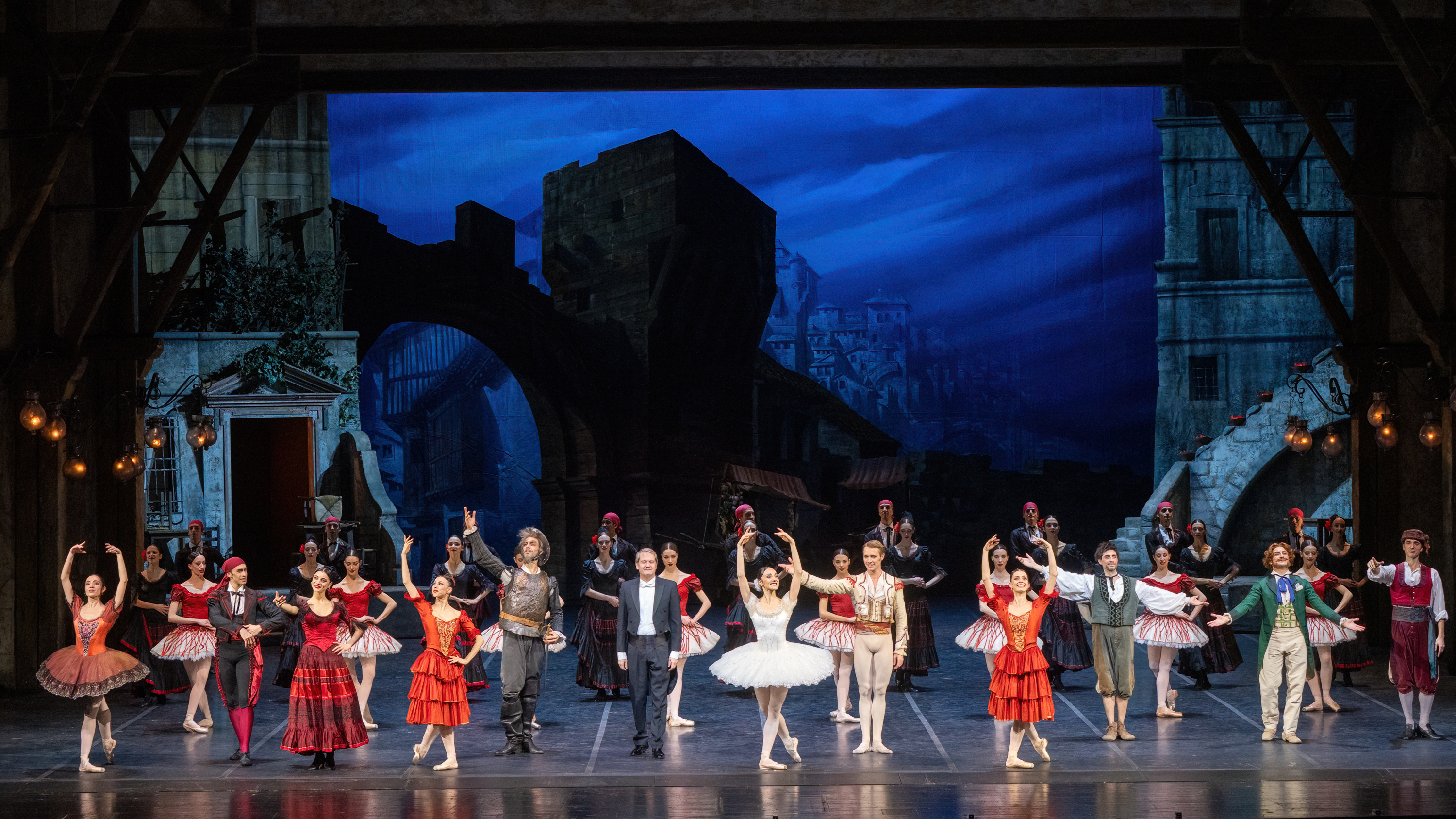 斯卡拉歌劇院芭蕾舞團闊別七載重返大劇院 努版《堂·吉訶德》點燃激情之夜 斯卡拉歌劇院芭蕾舞團闊別七載重返大劇院 努版《堂·吉訶德》點燃激情之夜