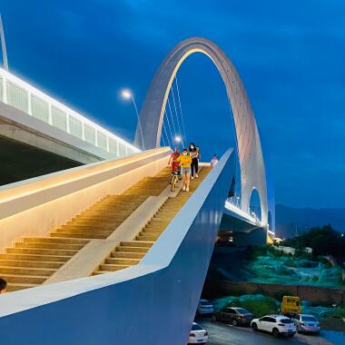 百年首鋼換新顏