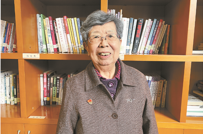 老黨員陸敞年齡88歲，黨齡73年，對責任使命從不懈怠 “共產黨員要做到‘民有所呼，我有所應’”