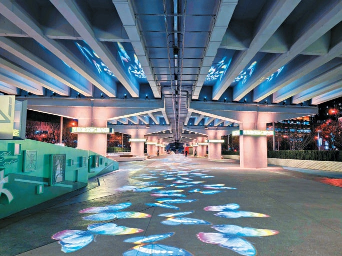 改造提升後的燕莎橋橋下空間。 改造提升後的燕莎橋橋下空間。