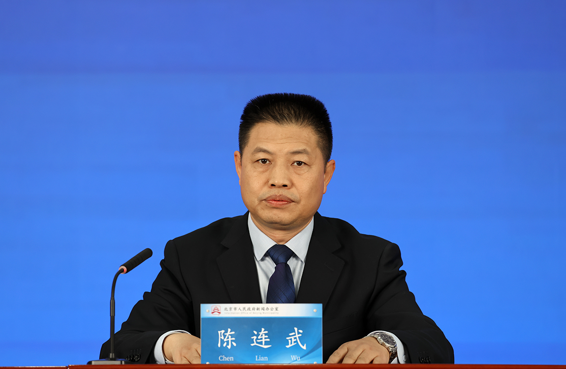 針對農藥獸藥殘留等農產品質量安全風險，監管部門采取了哪些創新性的、可量化的措施來確保風險可控？